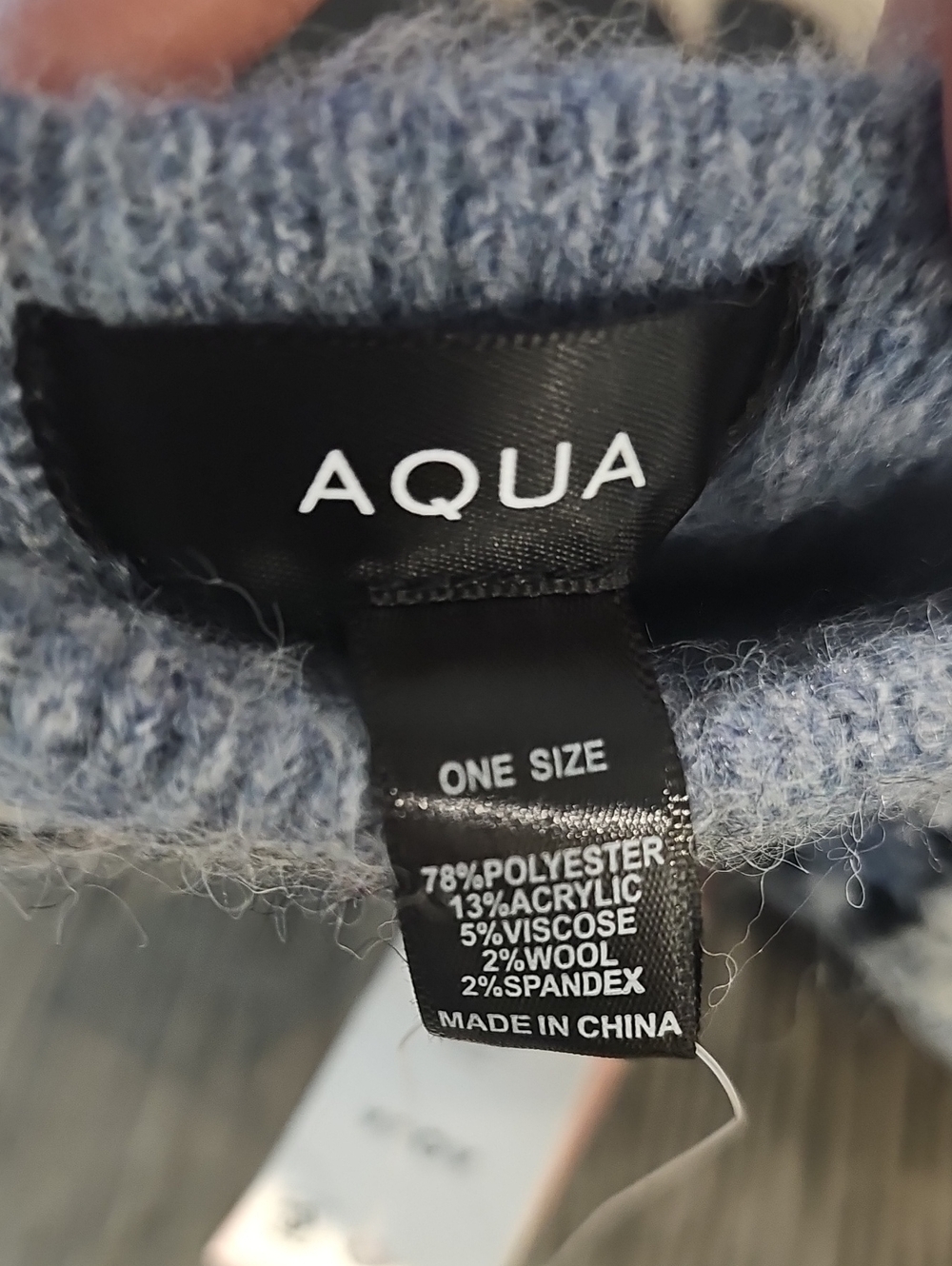 Aqua Wool Blend Fair Isle Hat And Gloves Winter Set NWT $148 - Picture 7 of 8
